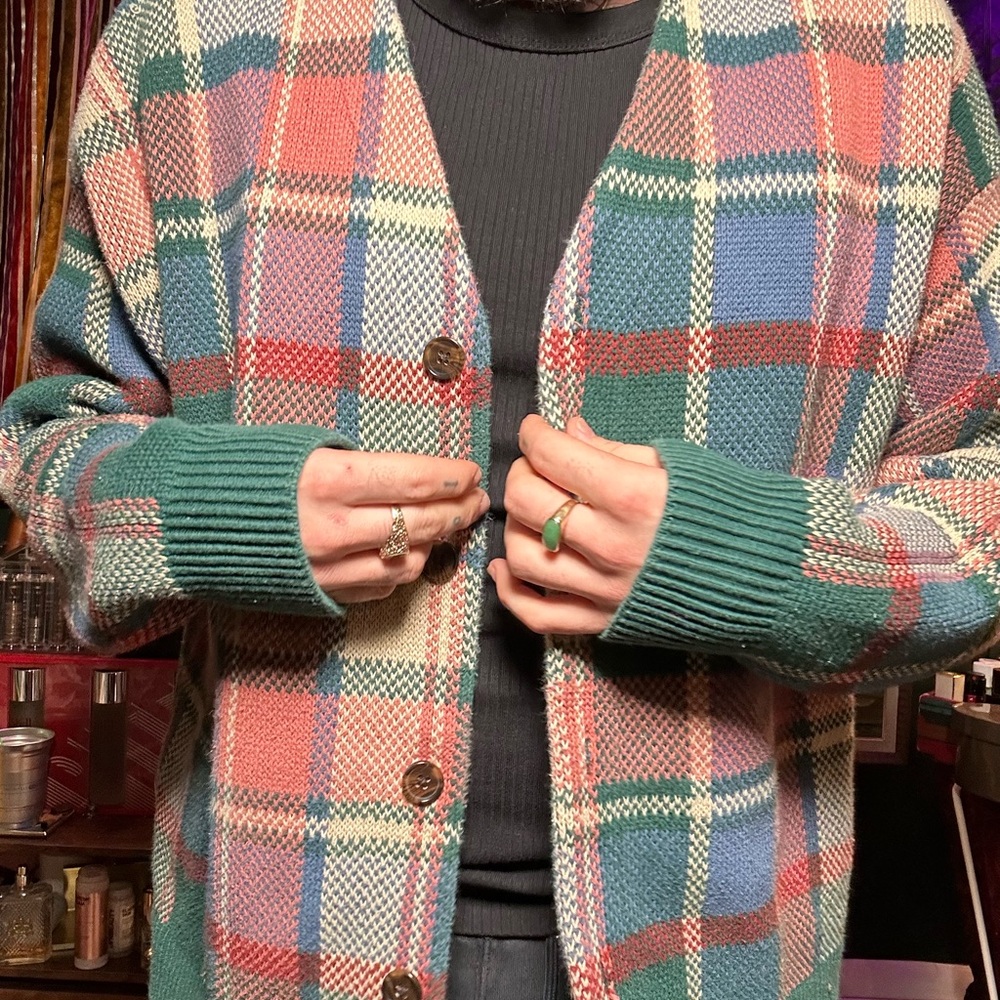 Abercrombie & Fitch Plaid Cardigan in Green and Red - Picture 3 of 11